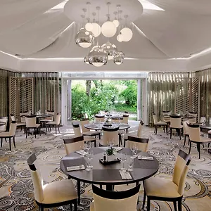 https://hilton-munich-park.getmunichhotels.com